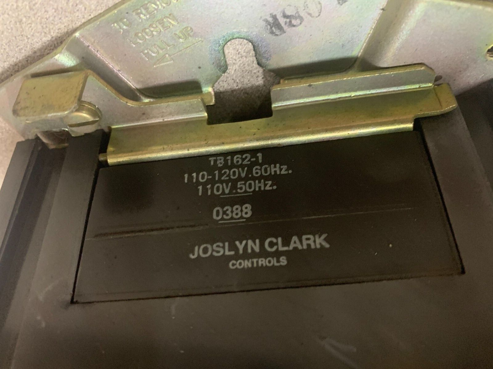 USED JOSLYN CLARK SIZE 4 CONTACTOR 110/120V. COIL T77U034