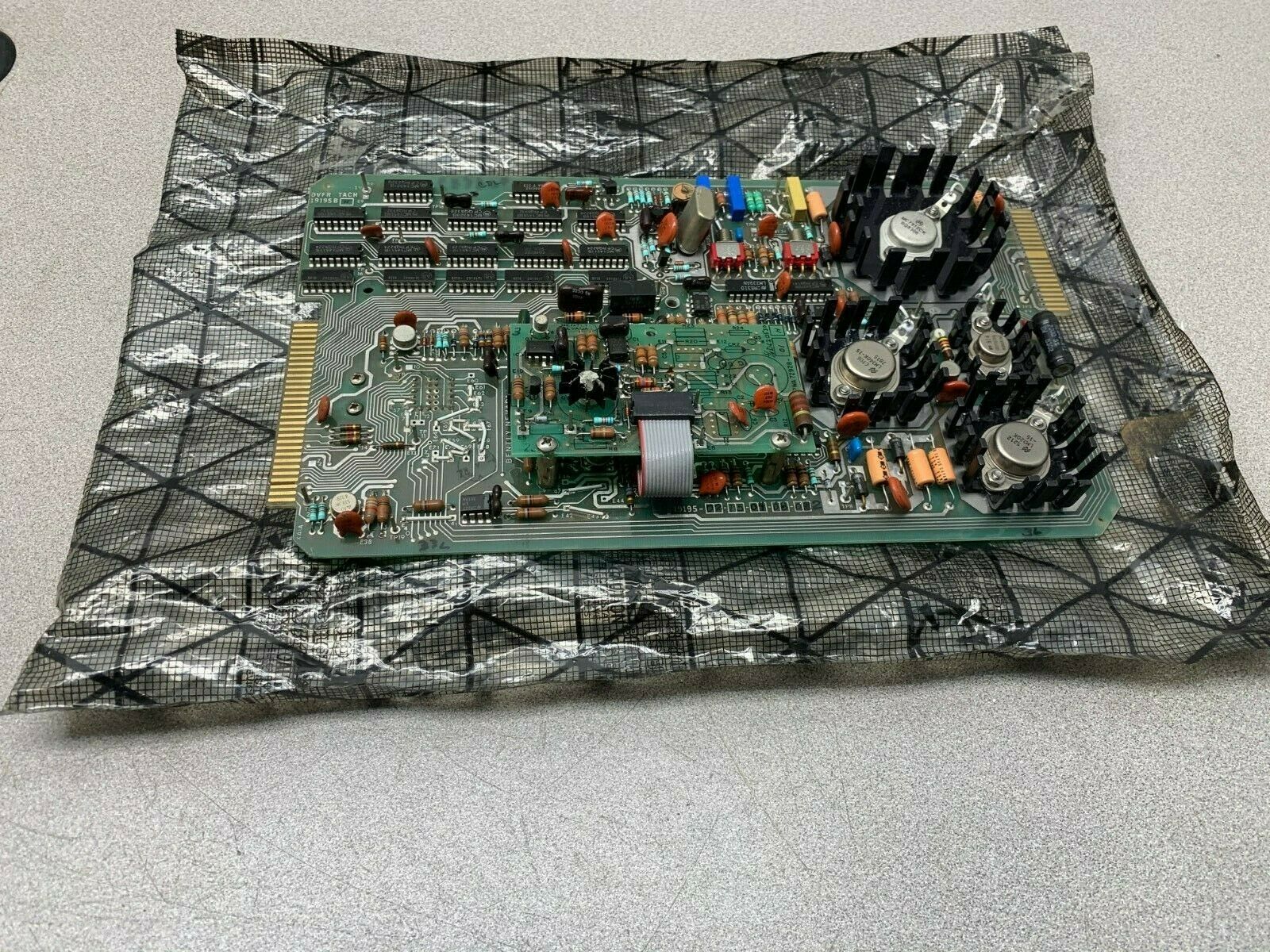 NEW NO BOX BENTLY NEVADA 19195BH CIRCUIT BOARD 19195-02-15-04-08-02