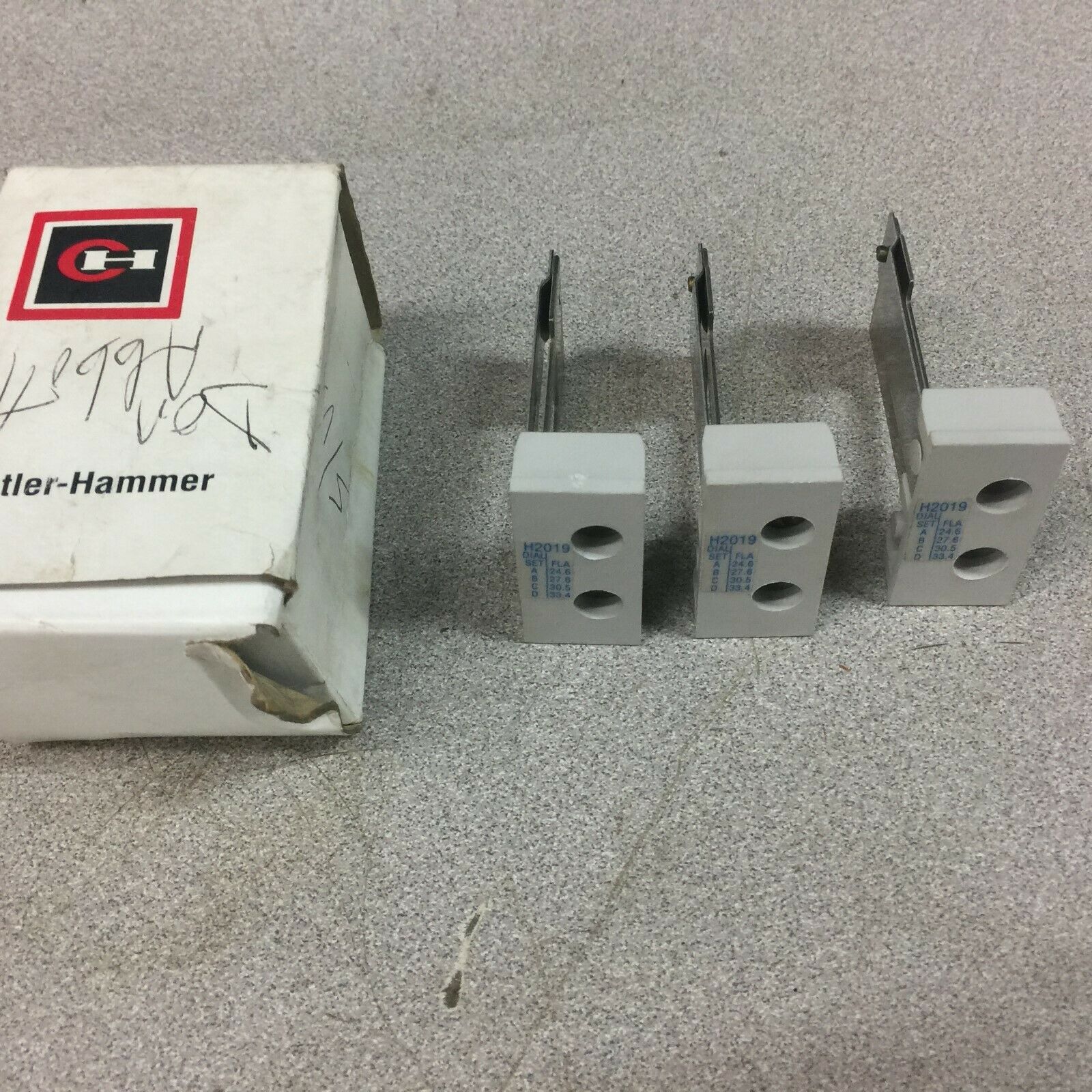 NEW NO BOX LOT OF 3 CUTLER HAMMER OVERLOAD HEATER H2019