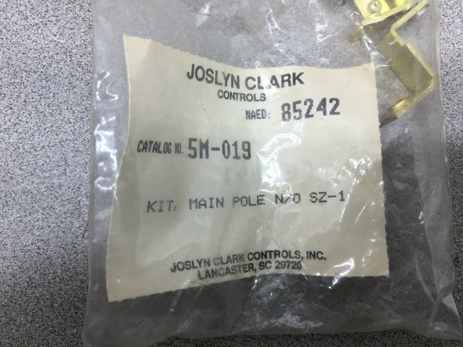 NEW IN BAG JOSLYN CLARK CONTACT KIT 5M-019