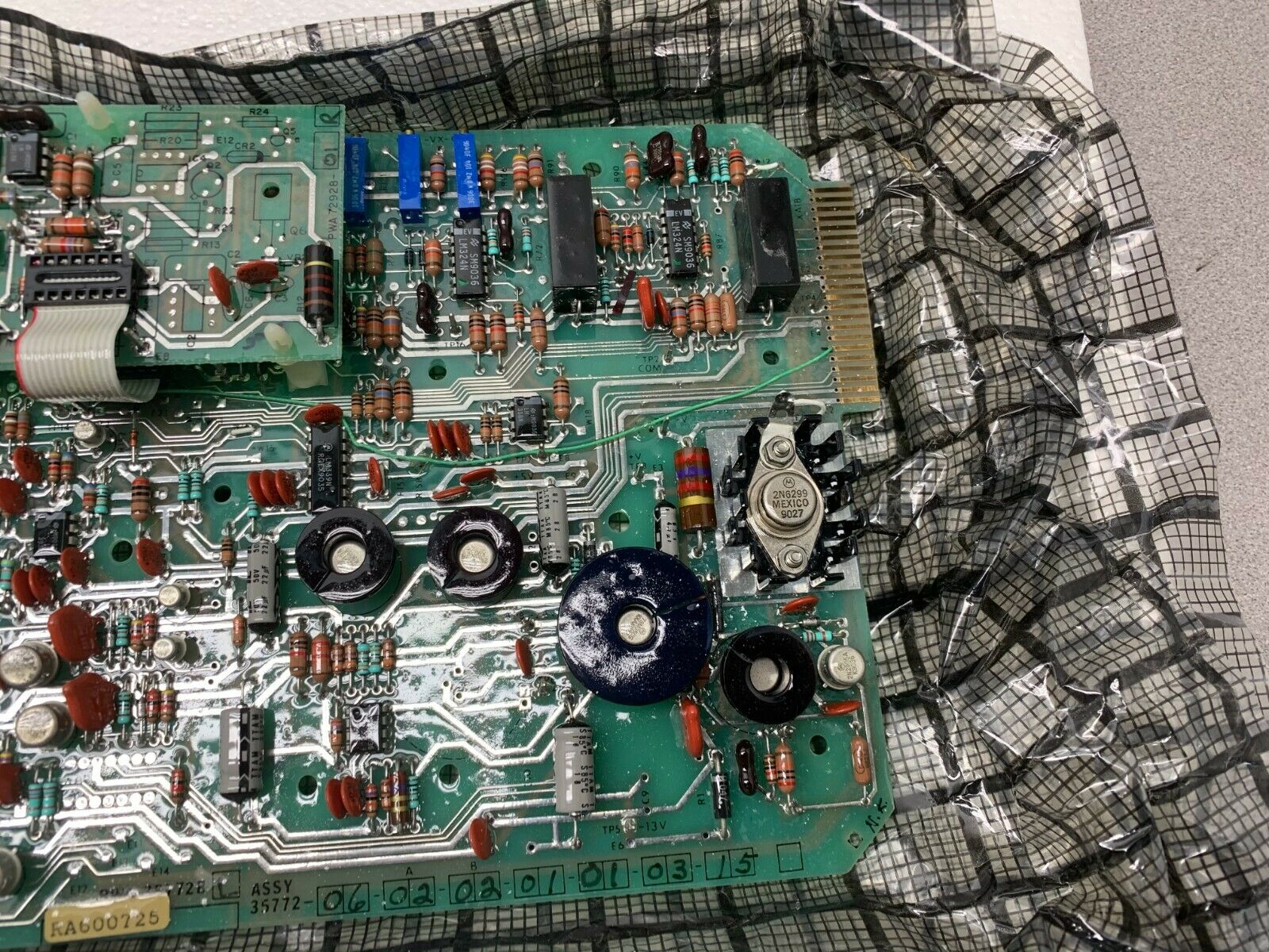 NEW NO BOX BENTLY NEVADA 35772-06-02-02-01-01-03-15 CIRCUIT BOARD 152037-01