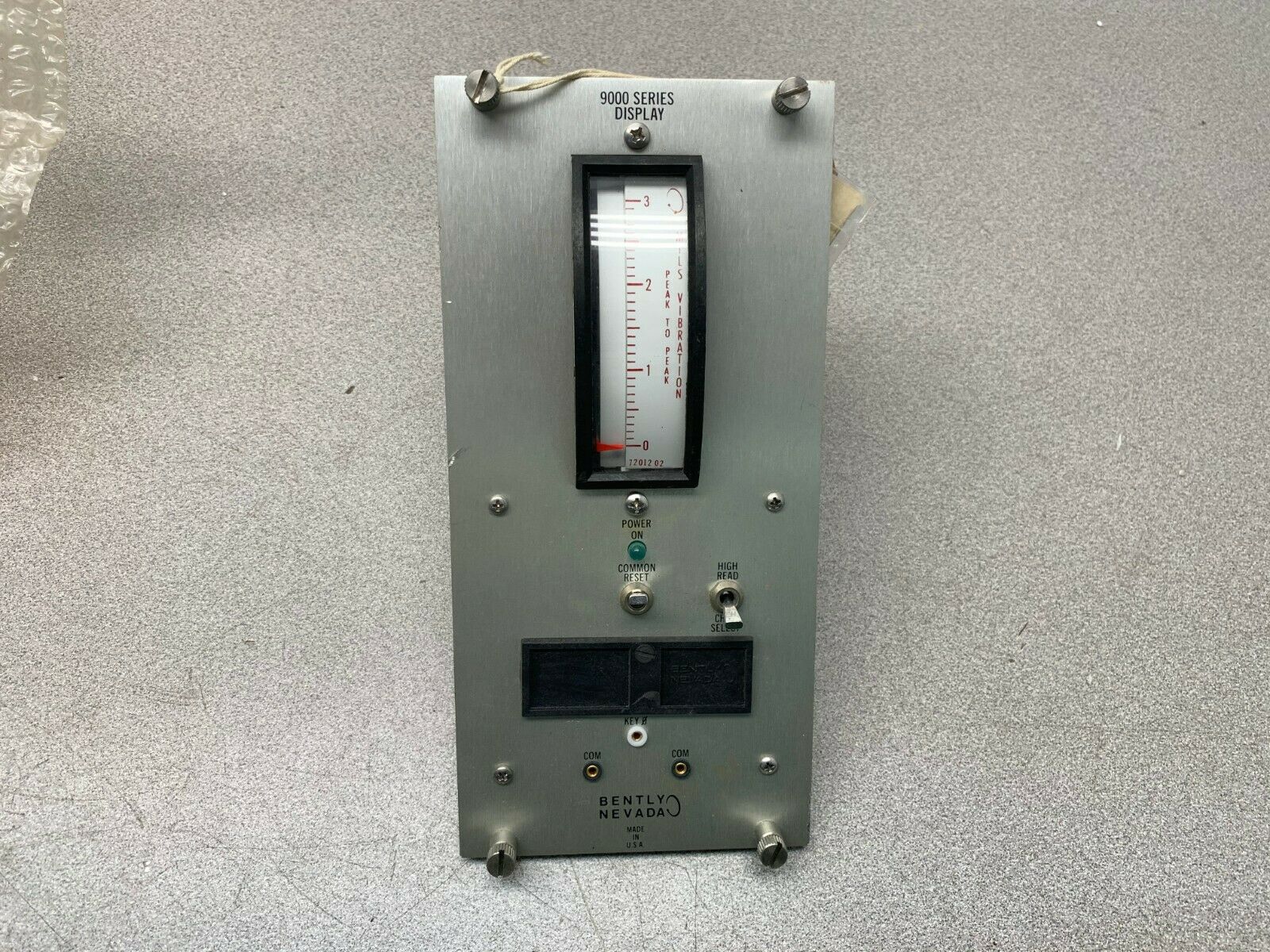 NEW NO BOX BENTLY NEVADA 90388-01B VIBRATION MONITOR ANALOG DISPLAY 90120-02-52