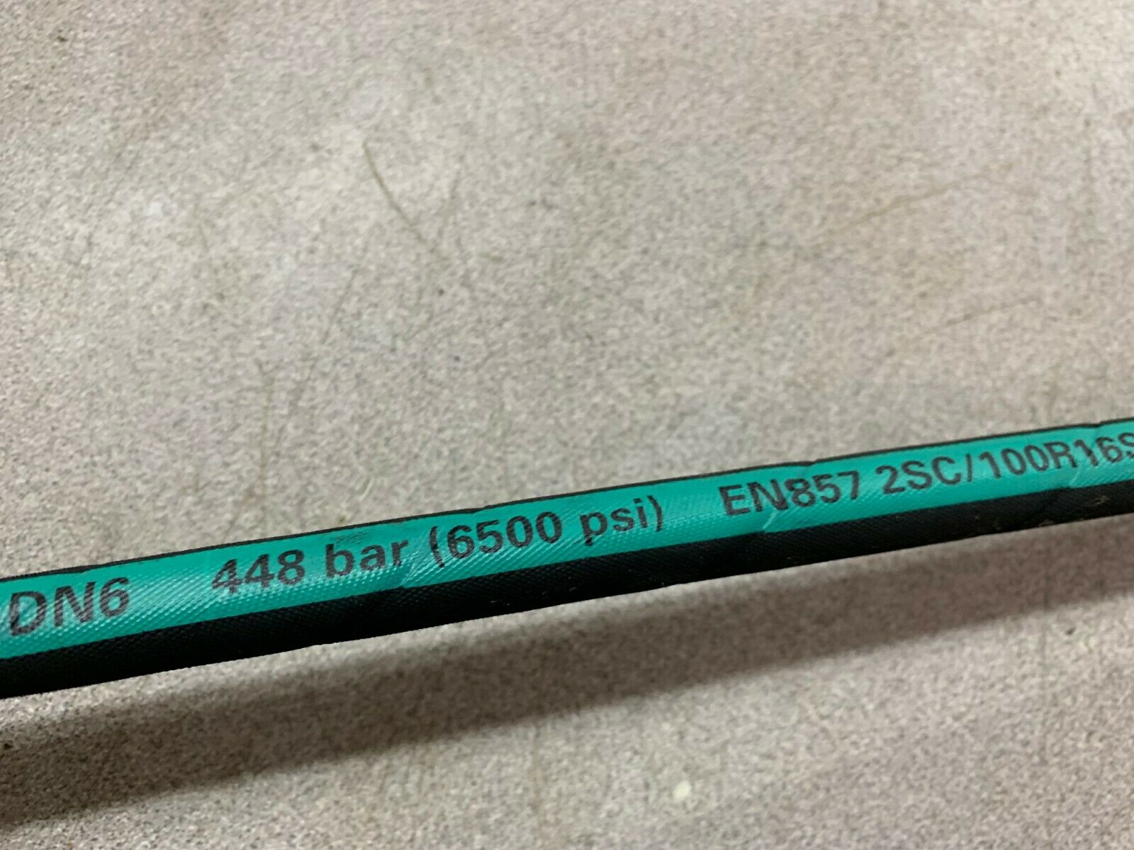 NEW NO BOX EATON HYDRAULIC HOSE EN857 2SC/100R16S