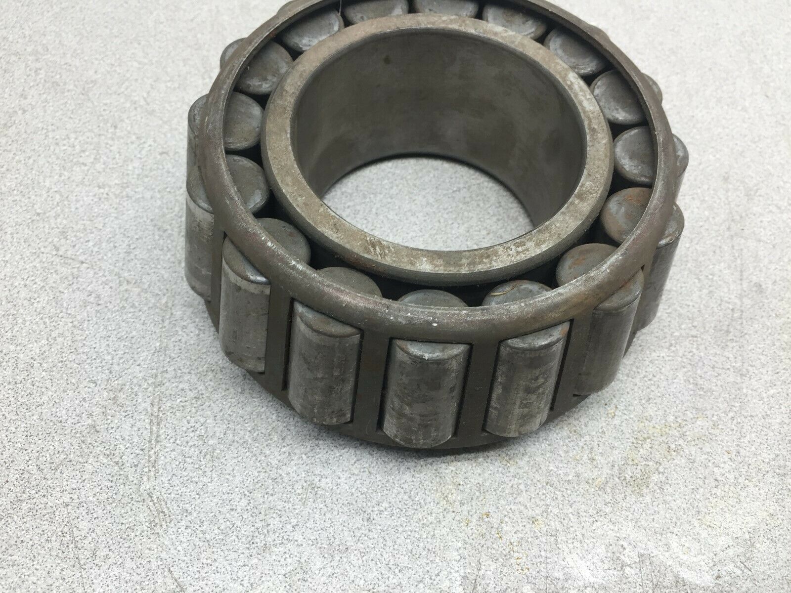 NEW NO BOX TAPERED ROLLER BEARING 32315