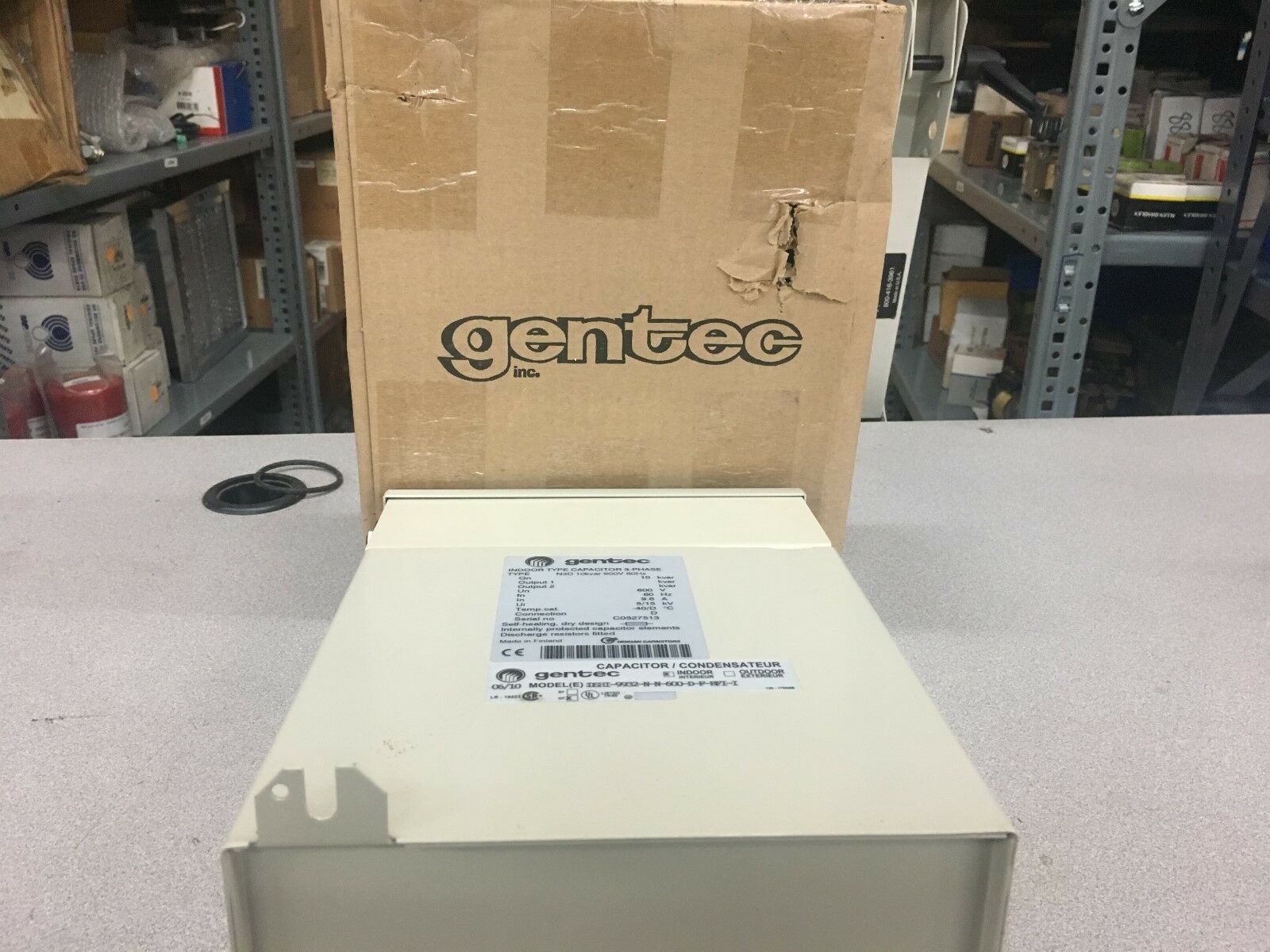 NEW IN BOX GENTEC 3-PHASE CAPACITOR DSHI-9932-N-N-600-D-F-BFI-I