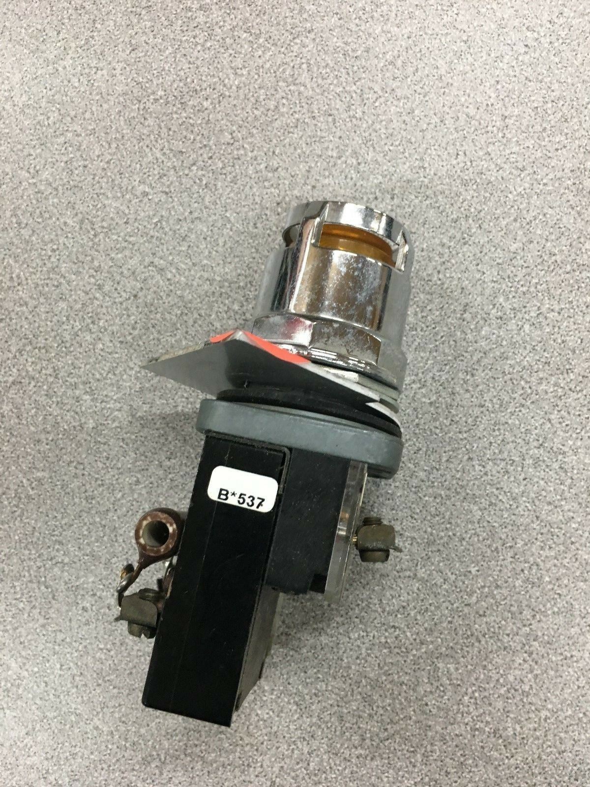 USED FURNAS PILOT LIGHT YELLOW LENS 52PA6MNA SERIES F