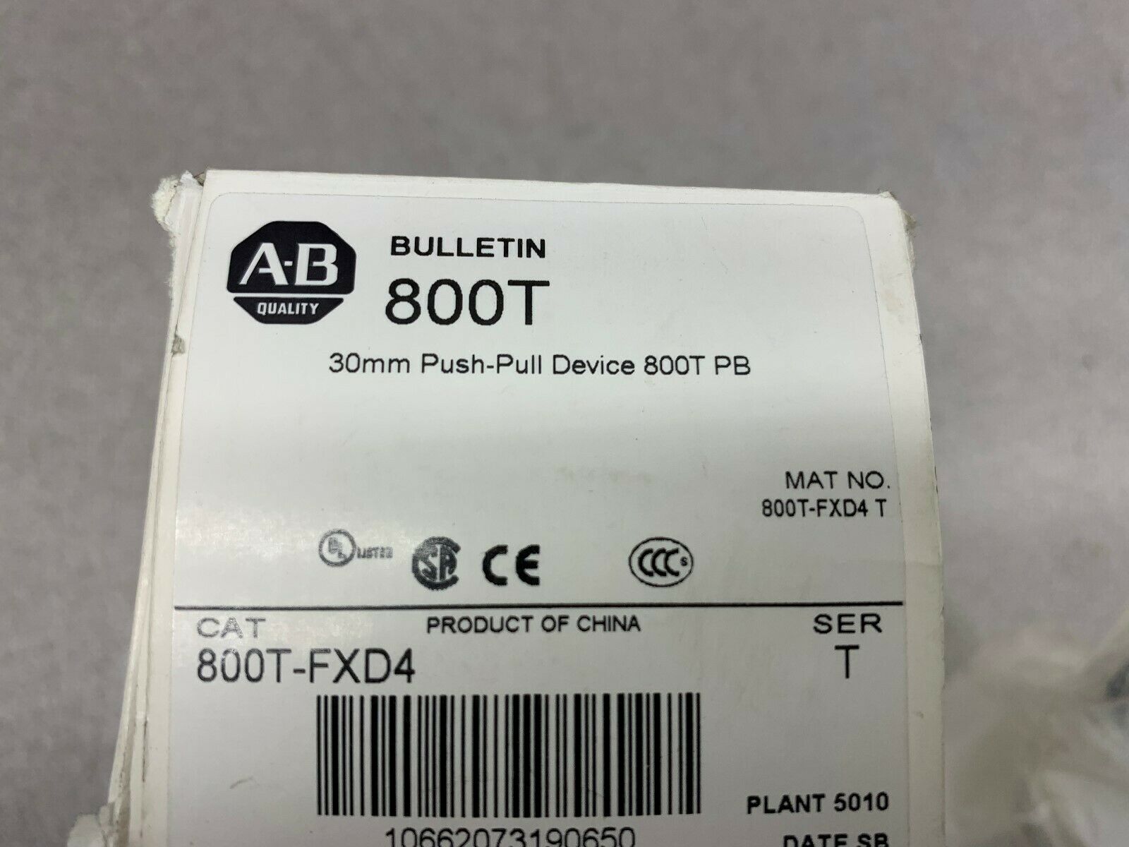 NEW IN BOX ALLEN RBADLEY PUSH-PULL DEVICE 800T-FXDA SERIES T *NO CAP*