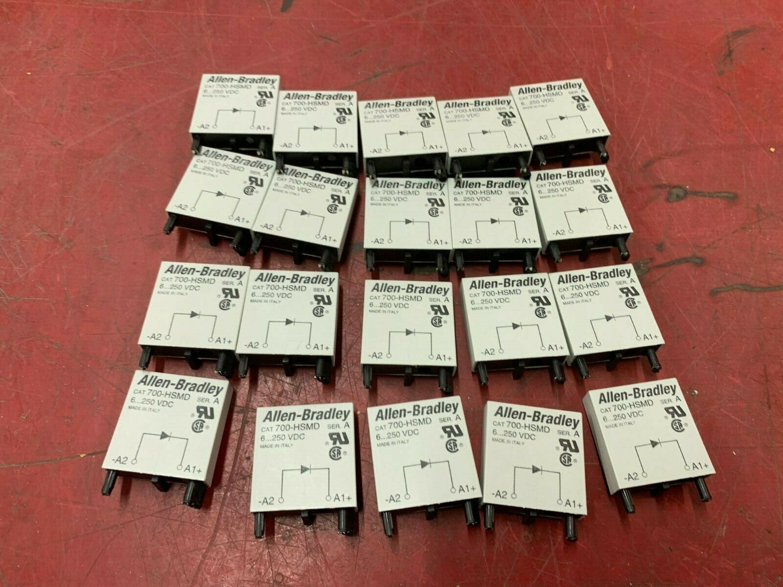 LOT OF 20 NEW IN BAG ALLEN BRADLEY DIODE SUPPRESSOR MODULE 700-HSMD SERIES A