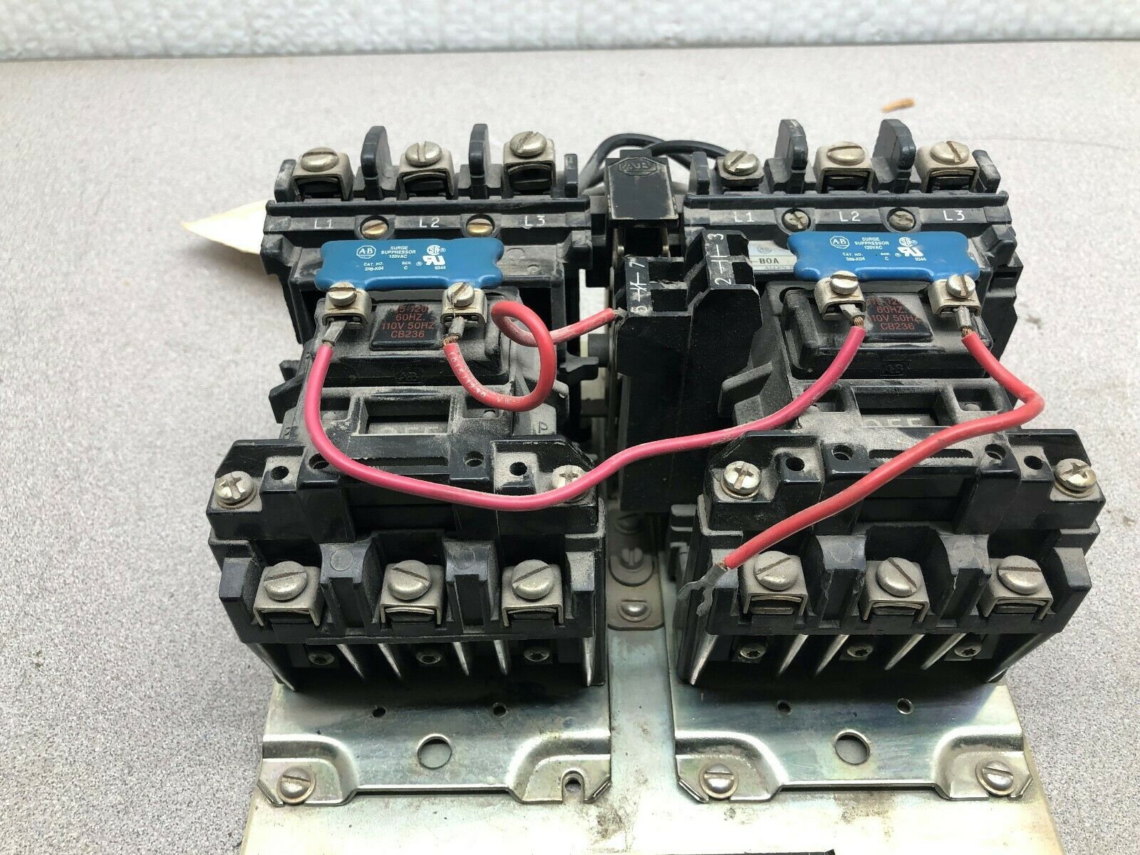 USED ALLEN BRADLEY SIZE 1 27 AMP 600 VAC 120 VAC COIL 3 POLE REVERSING CONTACTOR