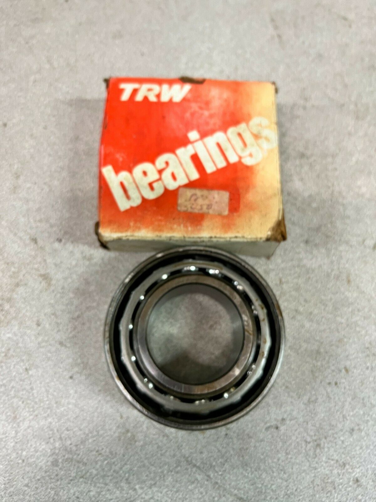 NEW IN BOX MRC CONTACT BEARING 5209M