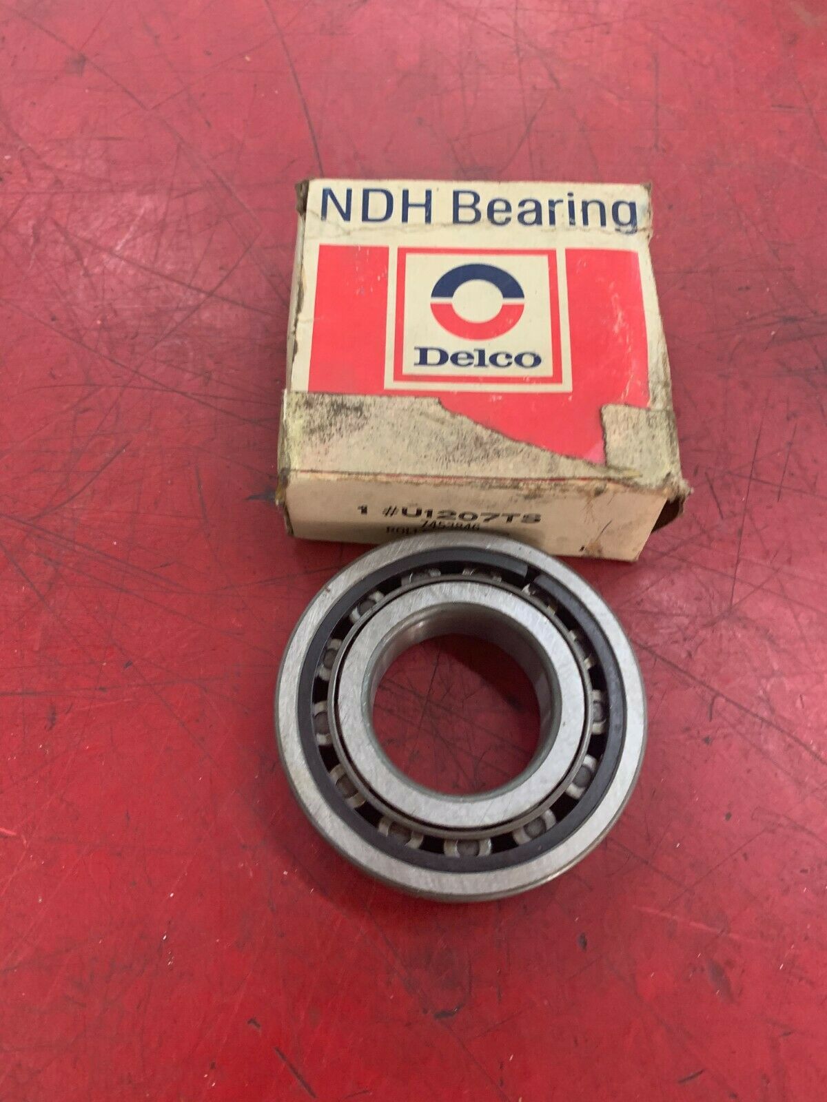 NEW IN BOX NDH ROLLER BEARING U1207TS