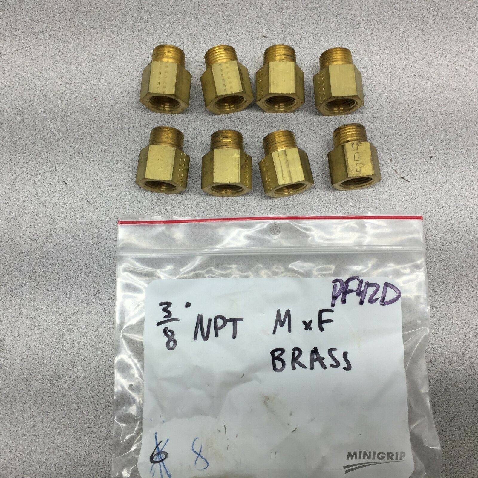 NEW NO BOX (LOT OF 8) PF 3/8 MALE NPT X 3/8 FEMALE NPT BRASS ADAPTER PF42D