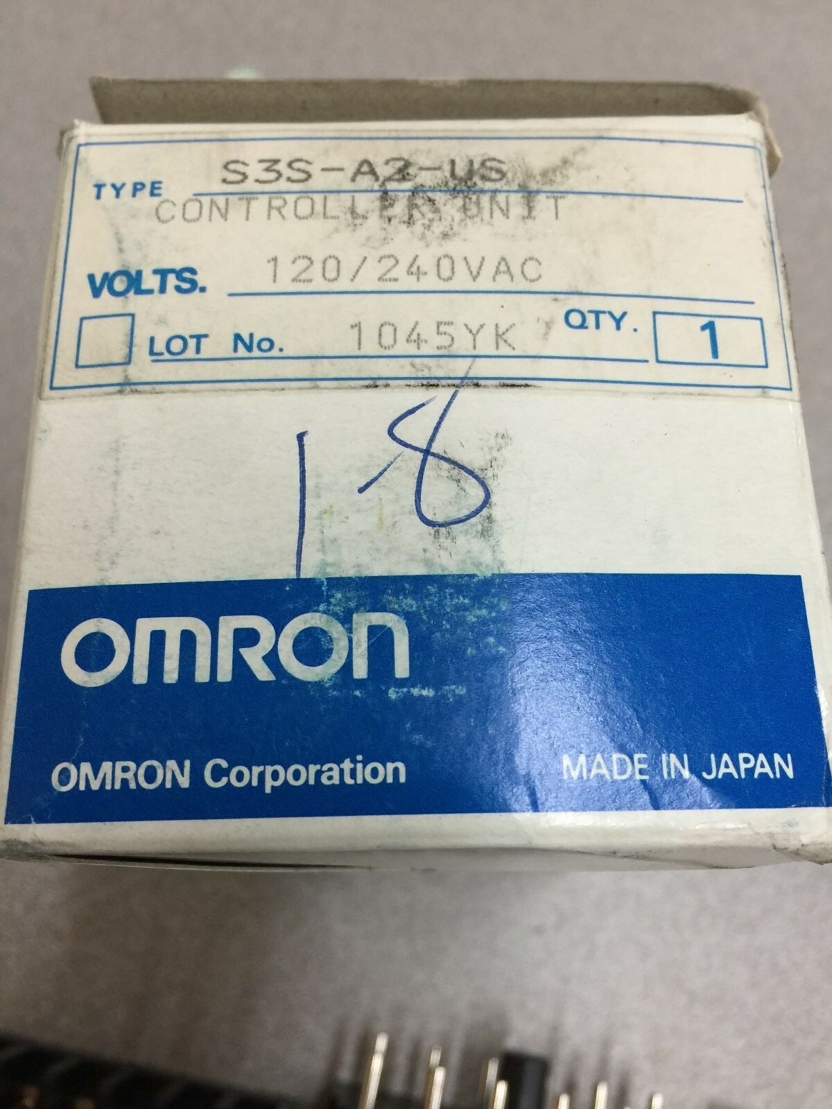 NEW IN BOX OMRON 12 PIN SENSOR CONTROLLER S3S-A2-US WTH BASE