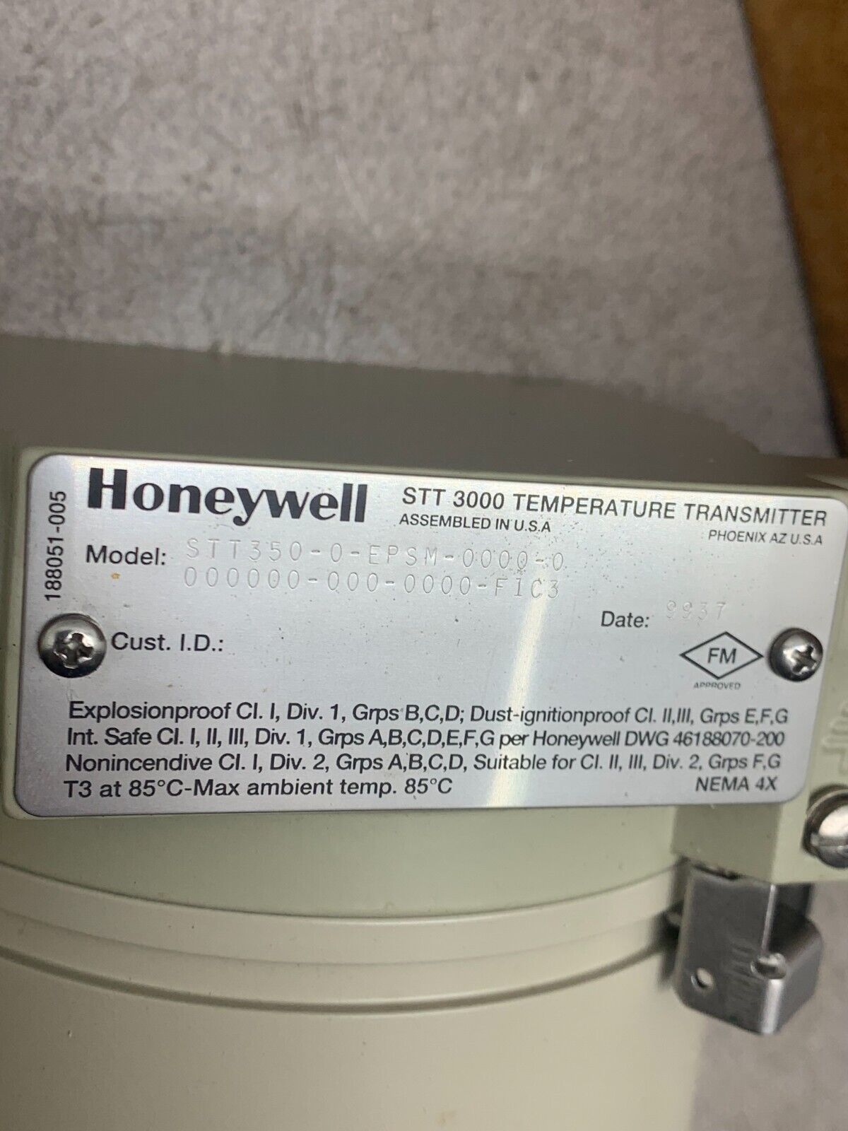 HONEYWELL SMART TEMPERATURE TRANSMITTER STT350-0-EPSM-0000-0000000-000-0000-F1C3