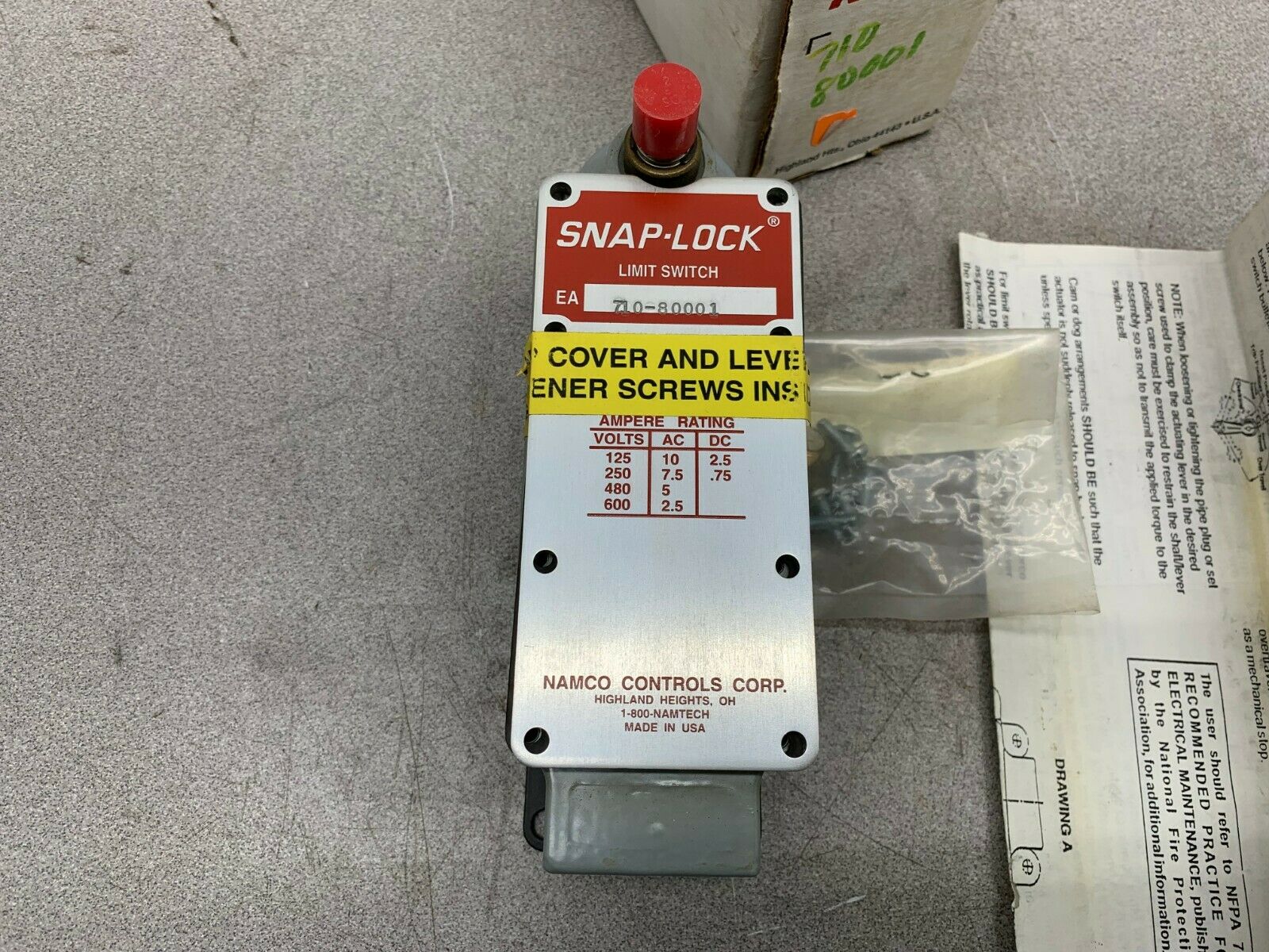 NEW IN BOX NAMCO SNAP-LOCK LIMIT SWITCH EA710-80001