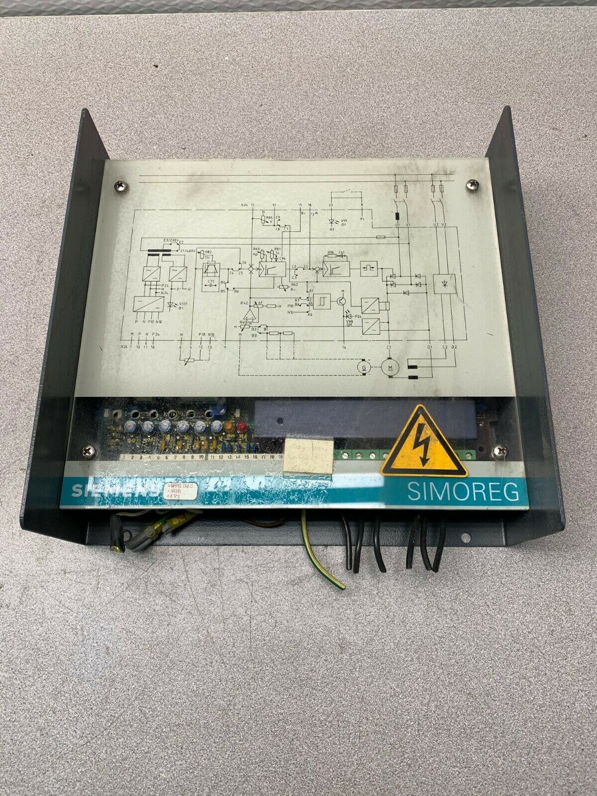 USED SIEMENS SIMOREG COMPACT DEVICE POWER CONVERTER 6RA2 203-8DD20-1