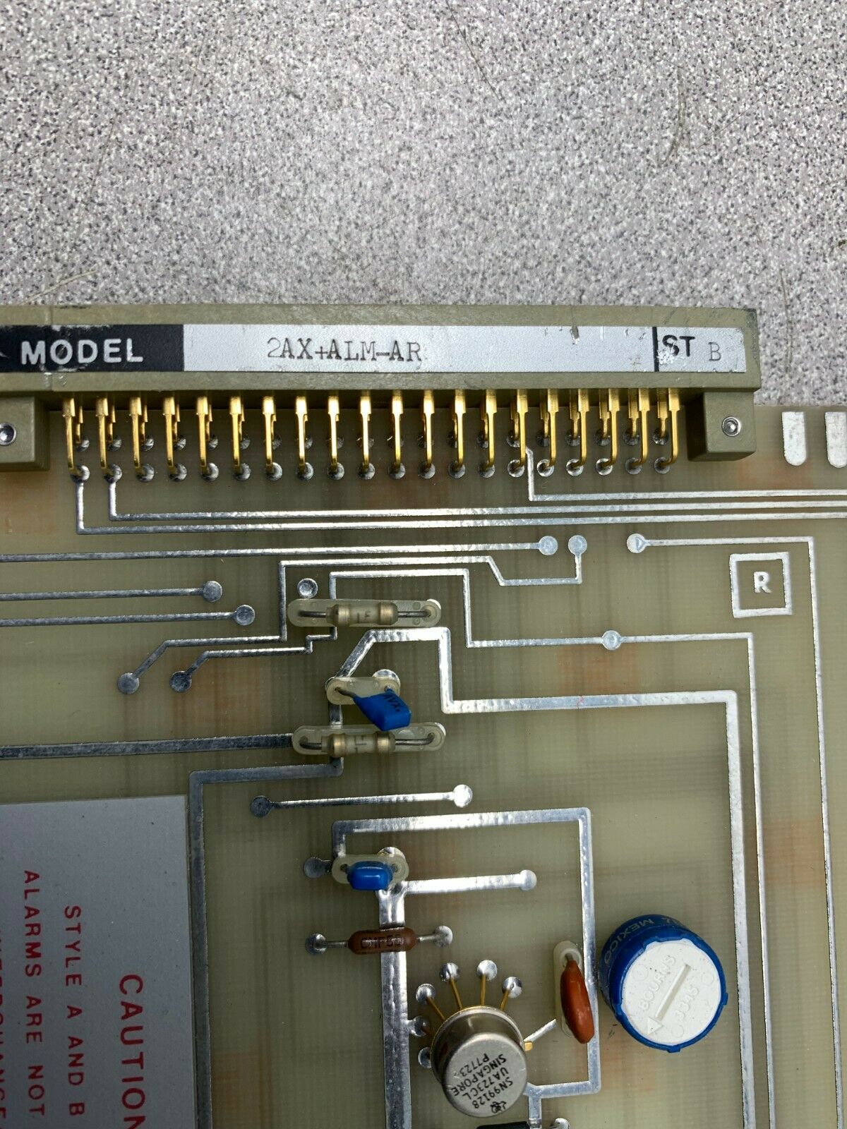 USED FOXBORO CIRCUIT BOARD 2AX+ALM-AR