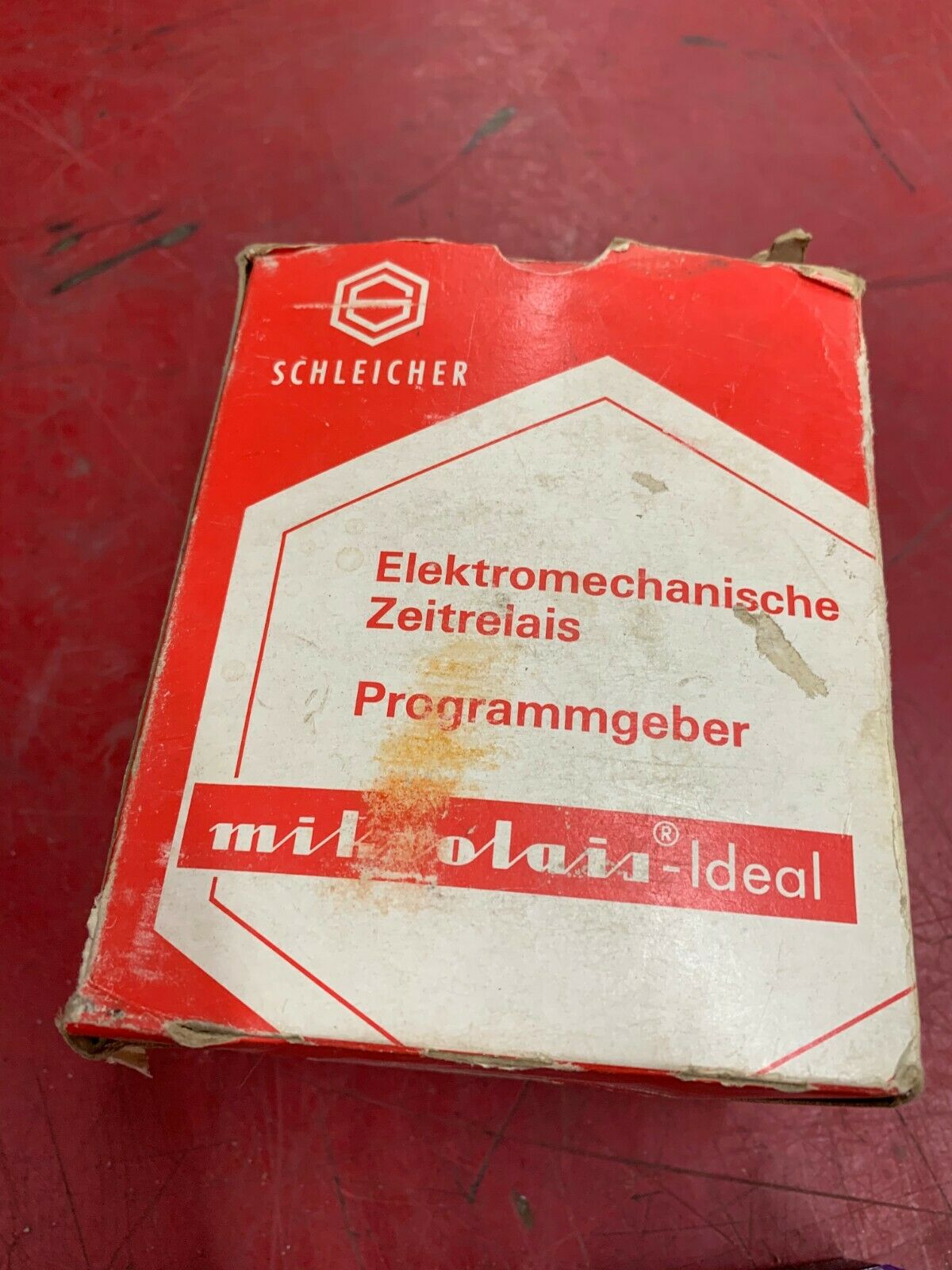 NEW IN BOX SCHLEICHER IZM 11 TIME RELAY 831315/1 088