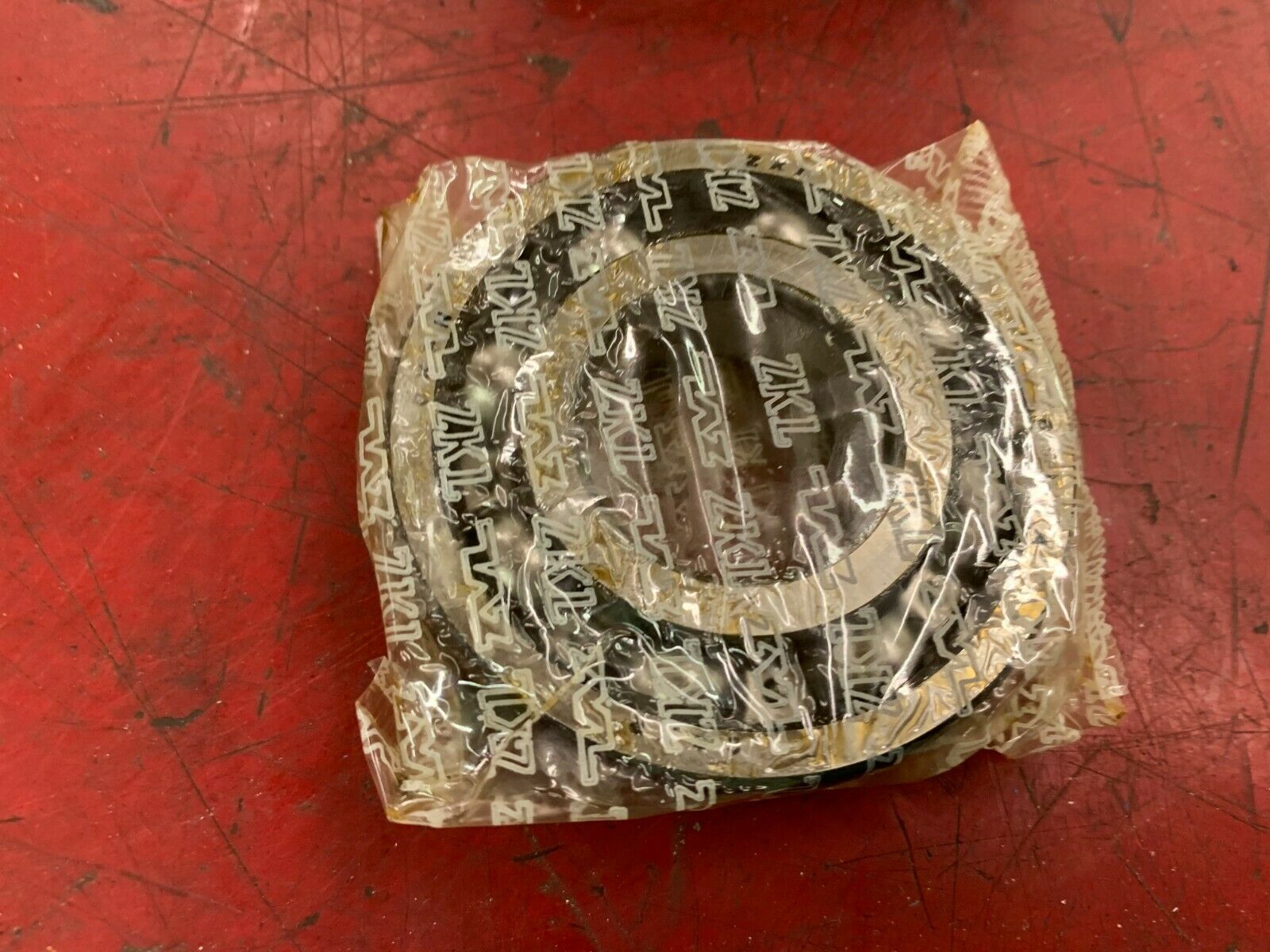 NEW IN BOX ZKL ROLLER BEARING 6307A C3