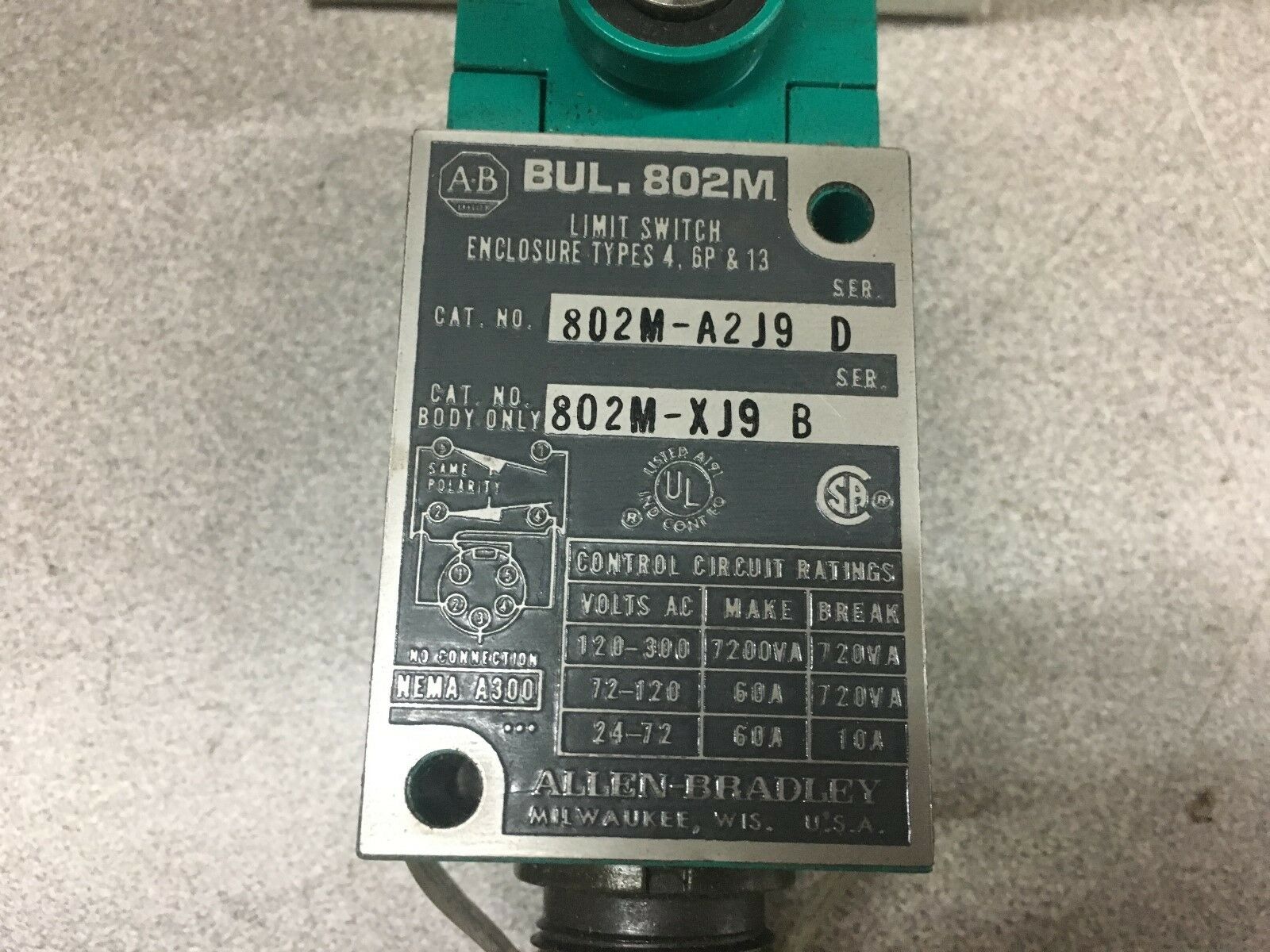 NEW NO BOX ALLEN BRADLEY LIMIT SWITCH 802M-A2J9 SERIES D