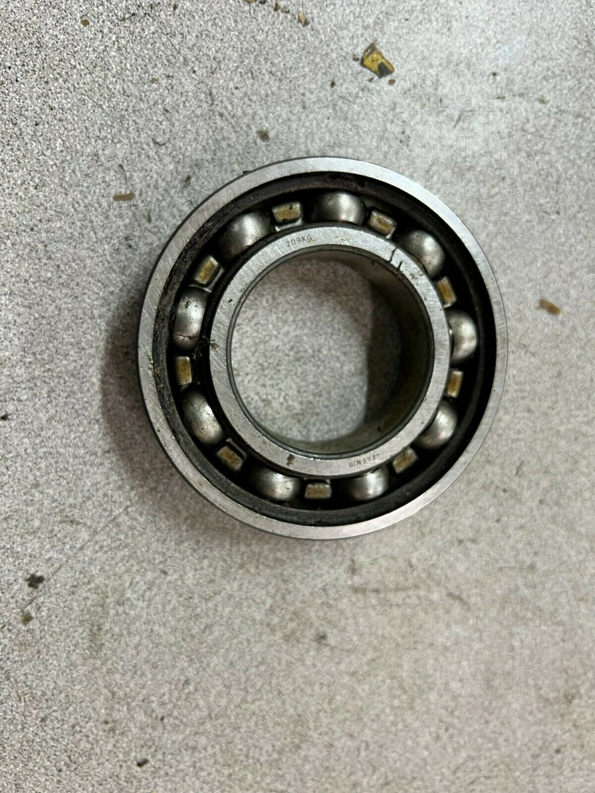 NEW NO BOX FAFNIR 209KDD ROLLER BEARING 209KG