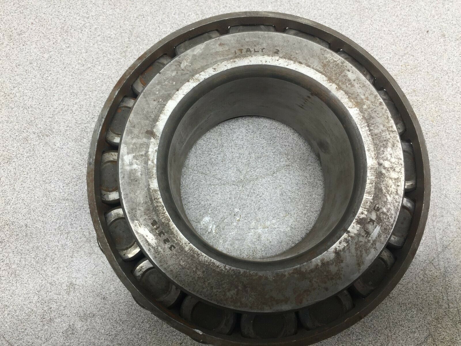 NEW NO BOX TAPERED ROLLER BEARING 32315