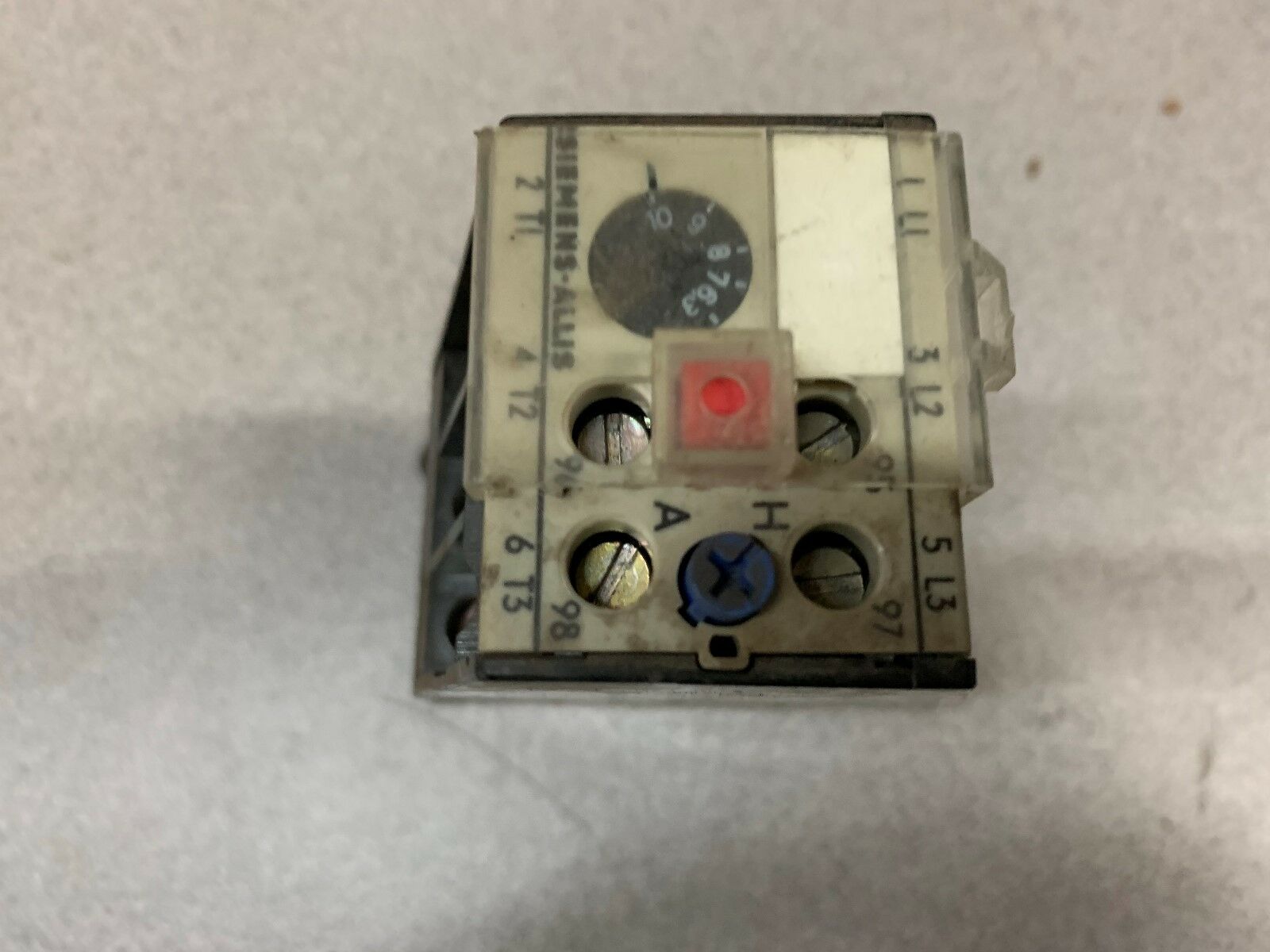 USED SIEMENS RELAY ORL000