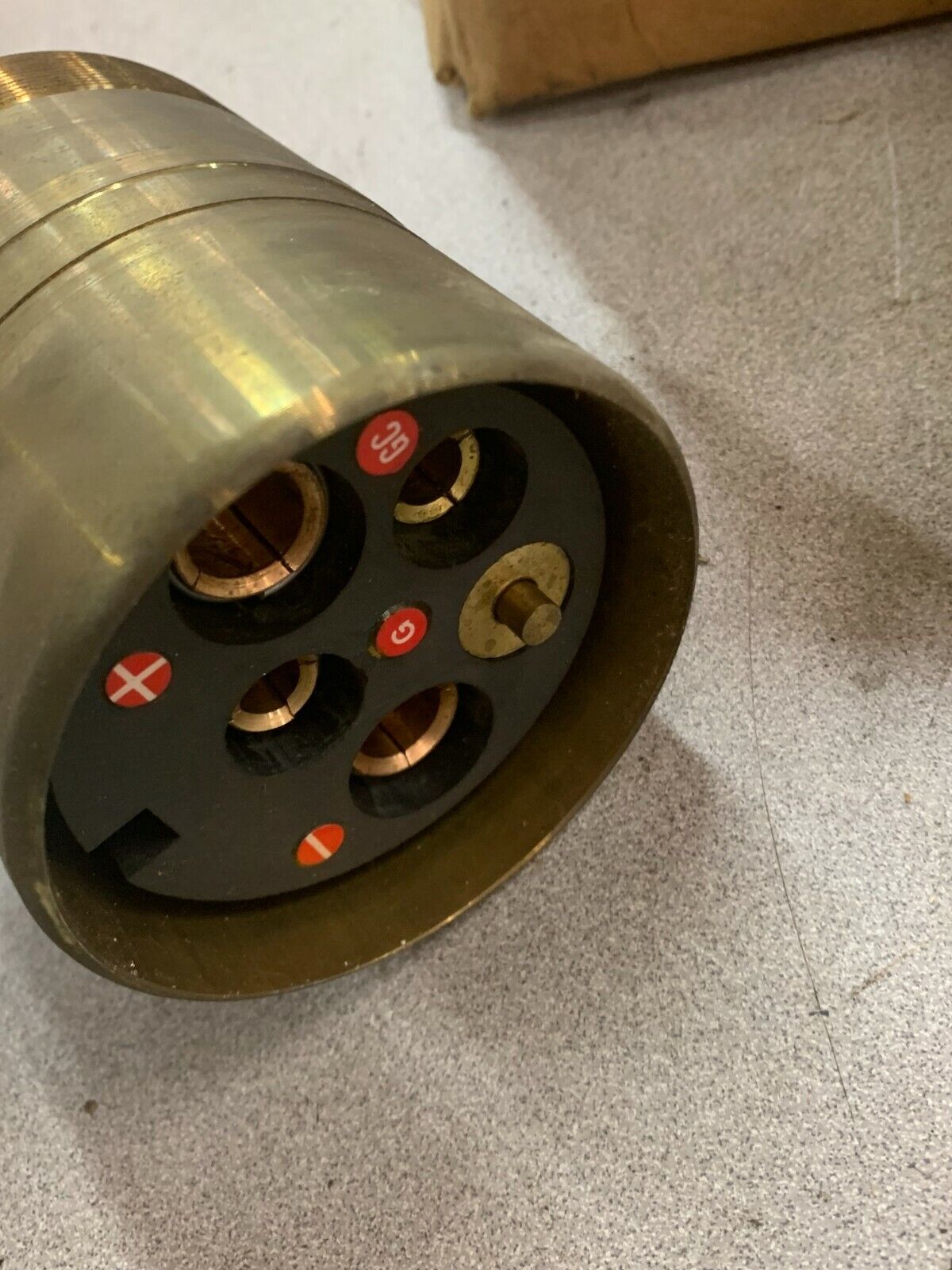 NEW J&R MFG. RECEPTACLE SCAB 5600 RB