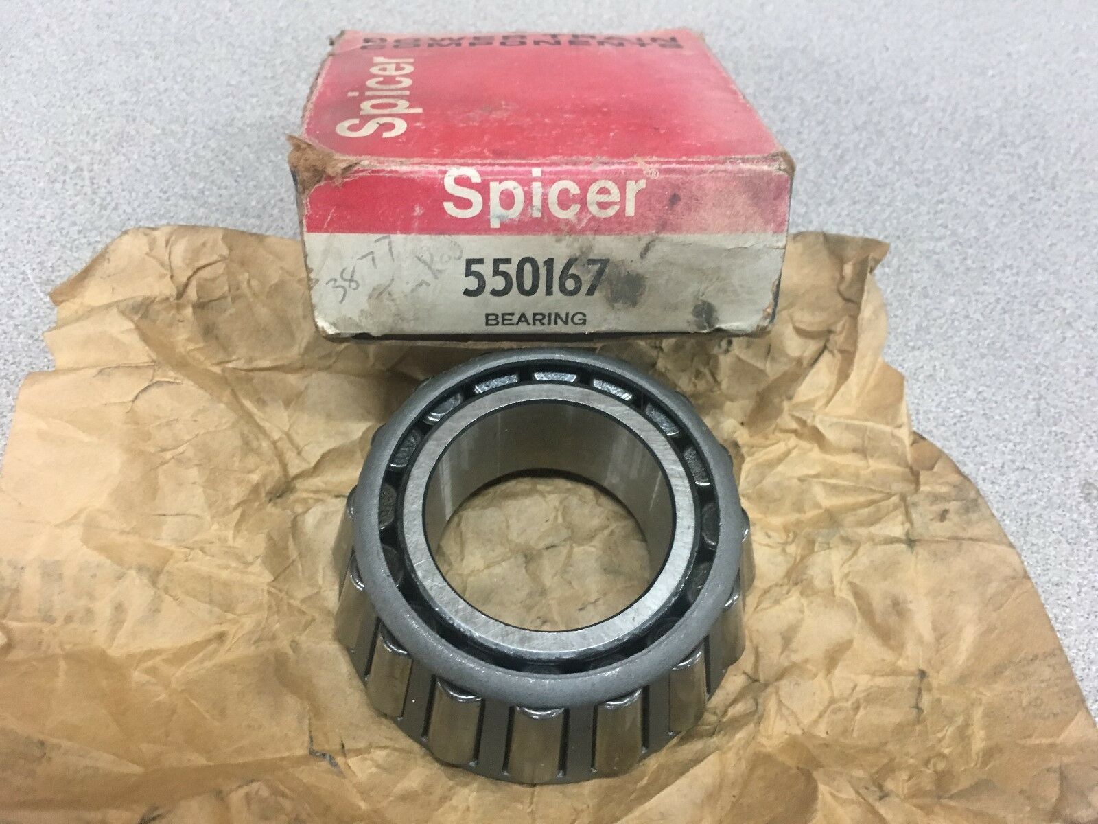 NEW IN BOX SPICER BEARING 550167