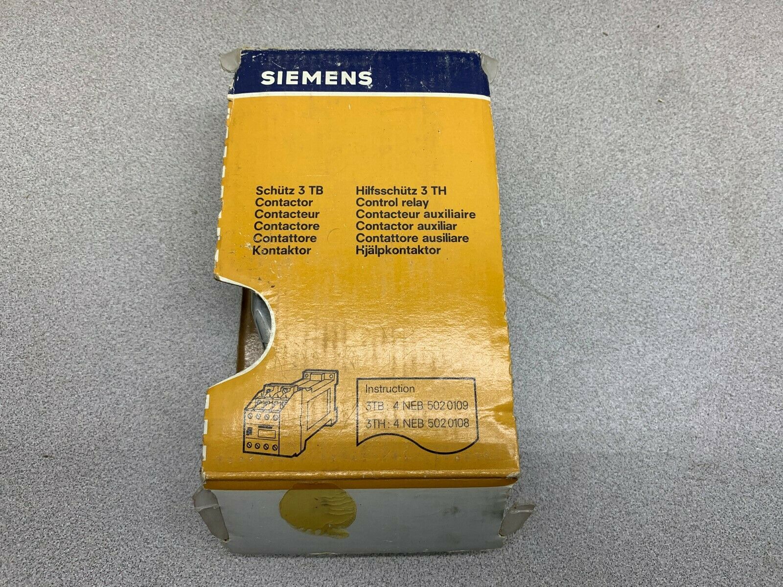 NEW IN BOX SIEMENS CONTACTOR 3TH82-62-0BB4