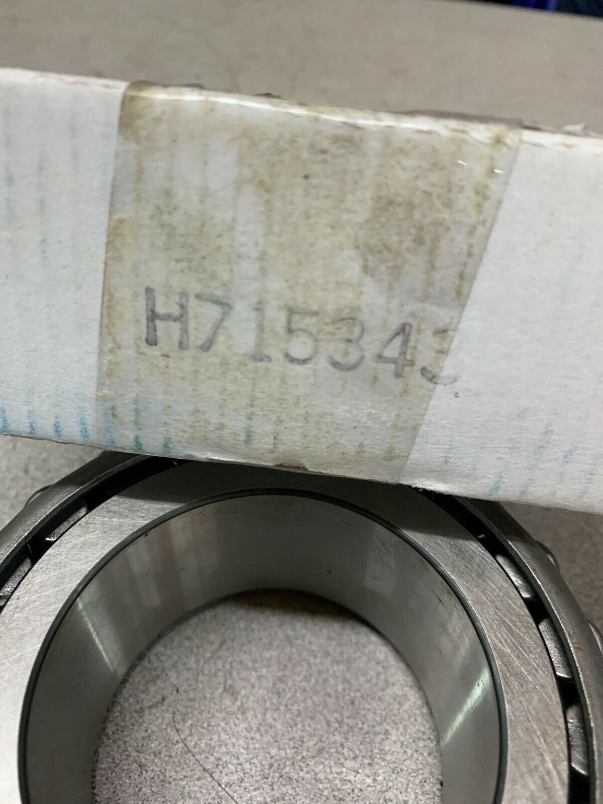 NEW IN BOX KOYO TAPERED ROLLER CONE BEARING H715343