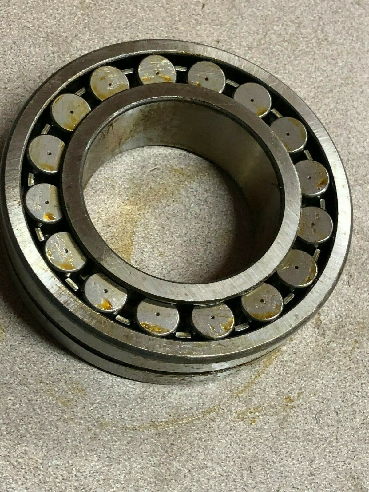 NEW NO BOX TORRINGTON SPHERICAL ROLLER BEARING 22213 K VJ W33