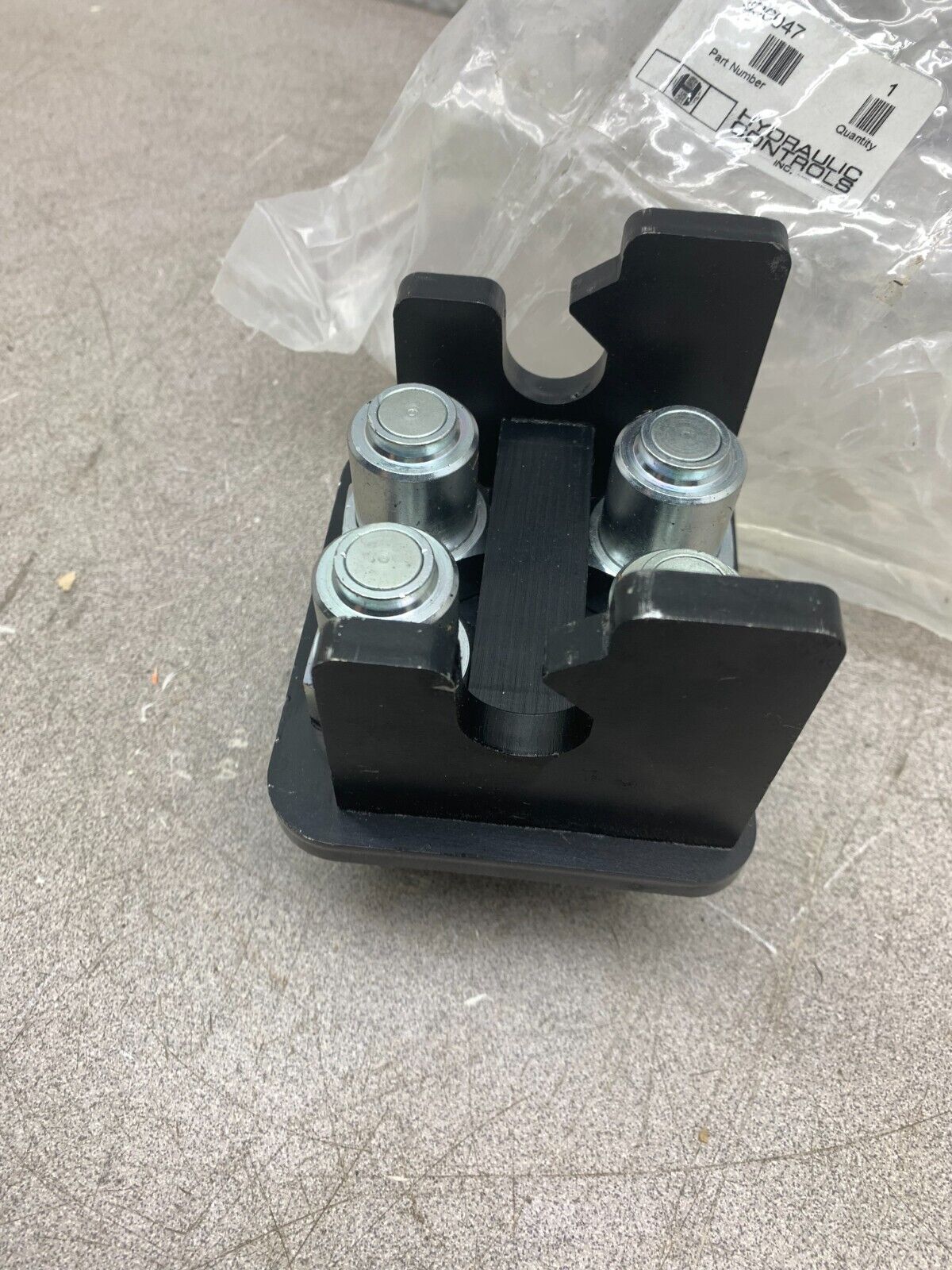 NEW NO BOX HYDRAULIC CONTROLS VALVE 336047