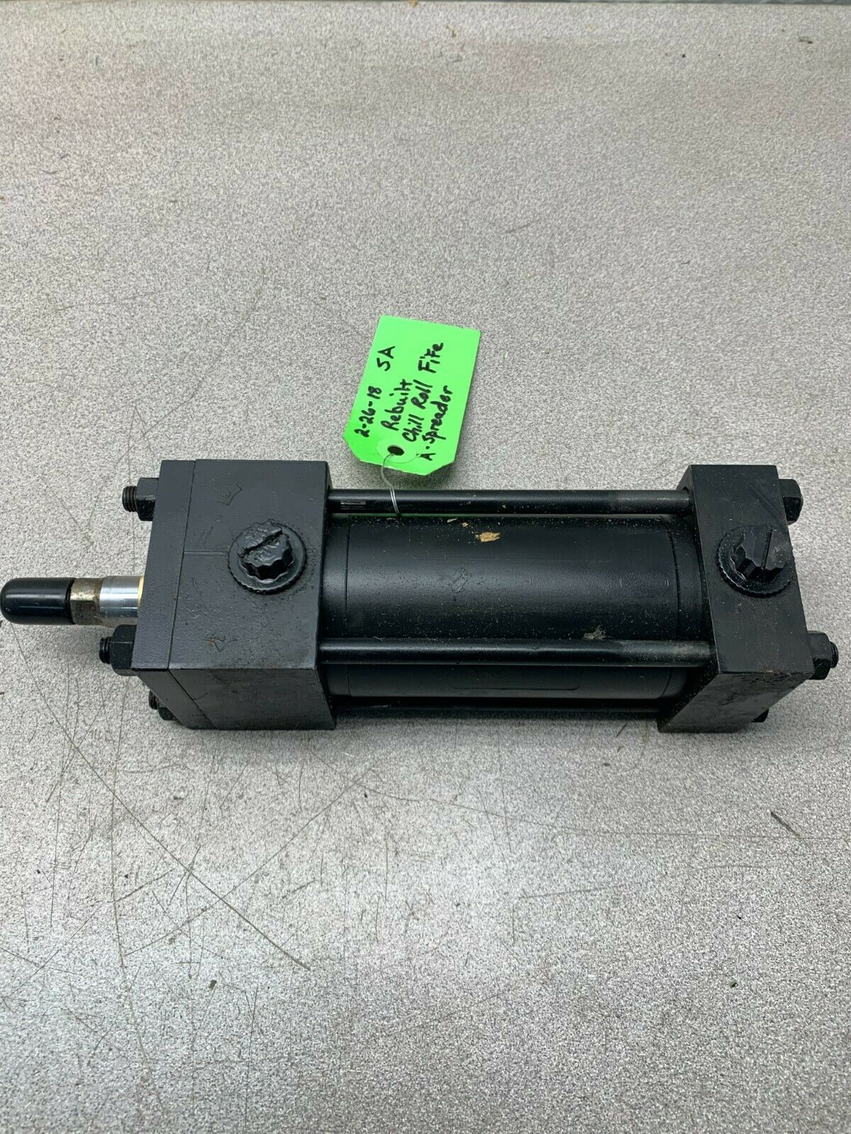 REBUILT PARKER HYDRAULIC CYLINDER 02.00 T3L-LUS14A 3.000