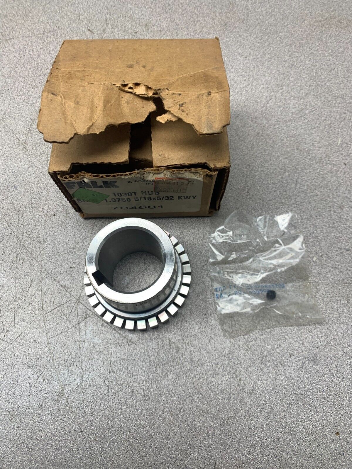 NEW IN BOX FALK 1030T HUB 1.3750 BORE 5/16X5/32 KWY 704601