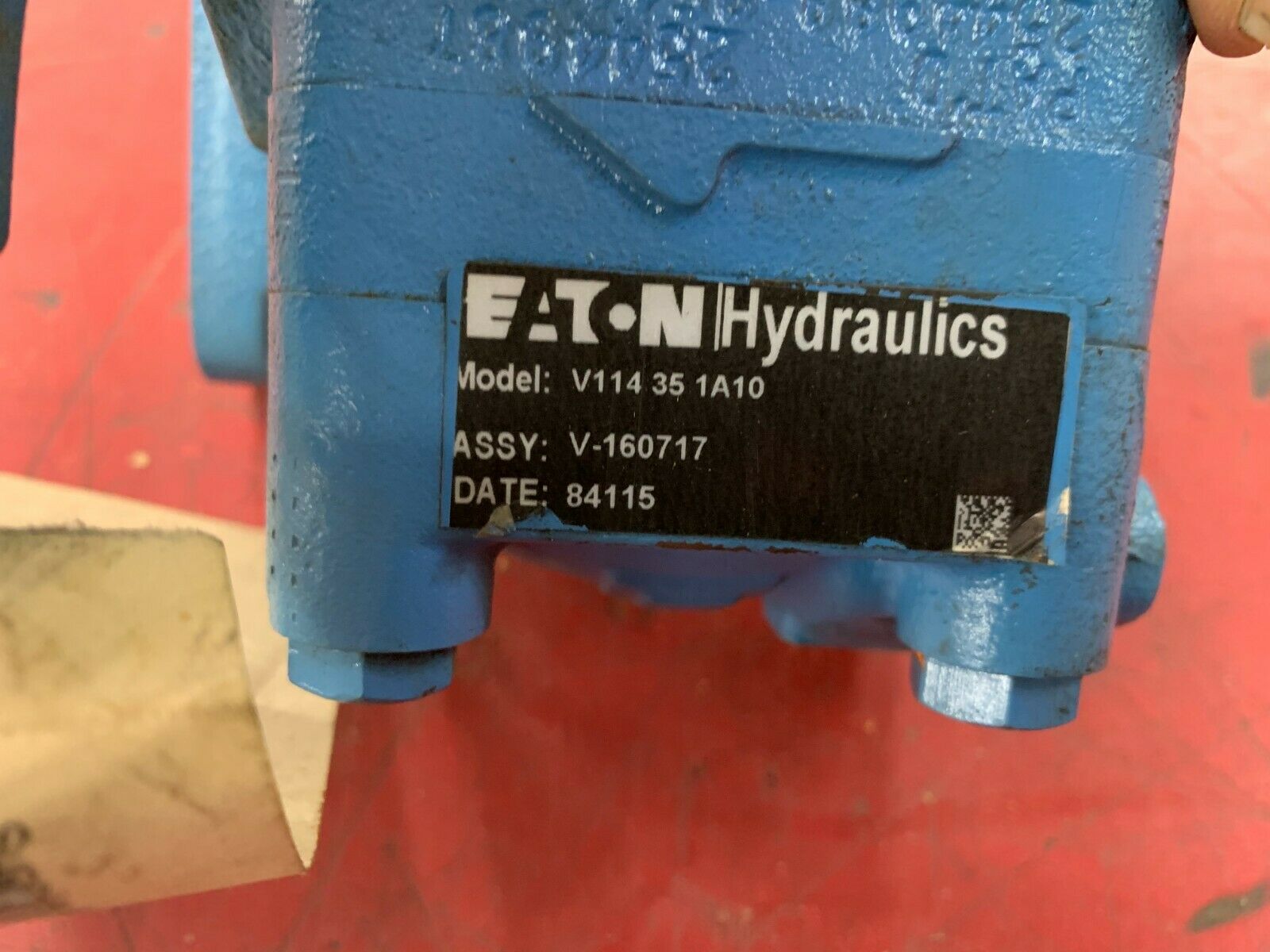 NEW NO BOX EATON HYDRAULIC VANE PUMP V114 35 1A10