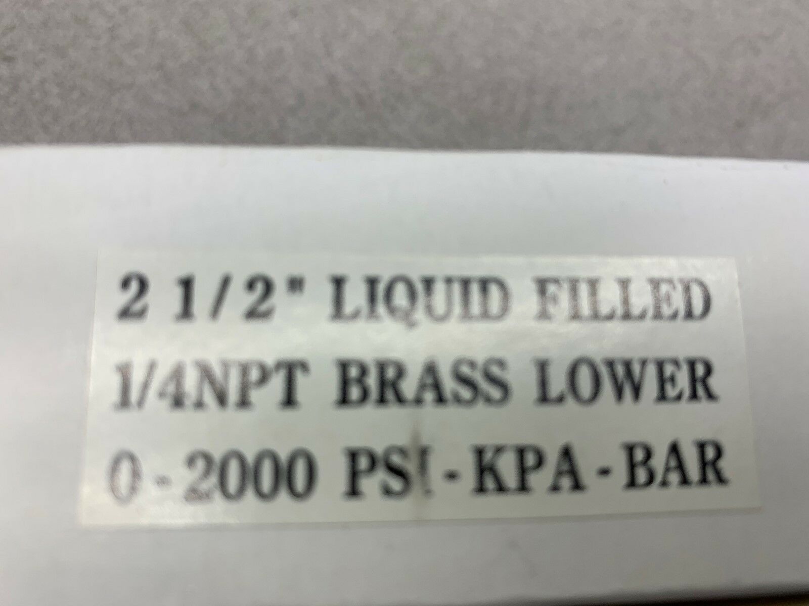 LOT OF 4 NEW IN BOX PRO 0-2000 PSI LIQUID FILLED GAUGE 2 1/2