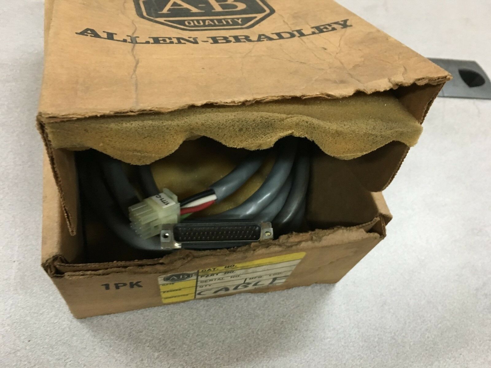 NEW IN BOX ALLEN-BRADLEY PLC INTERCONNECT CABLE 1777-CA