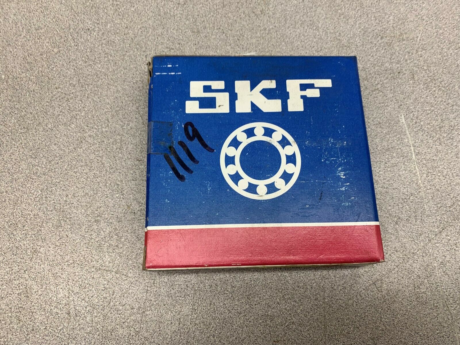 NEW IN BOX SKF BEARING 6212-2Z/C3HT51