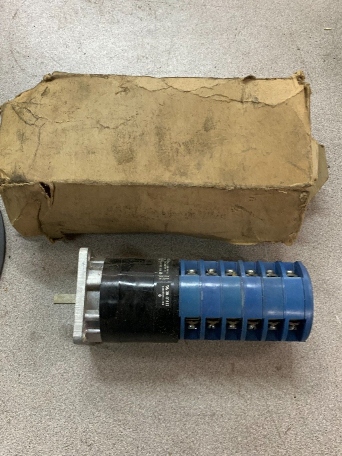 NEW KRAUS & NAIMER ROTARY SWITCH 2AJ768