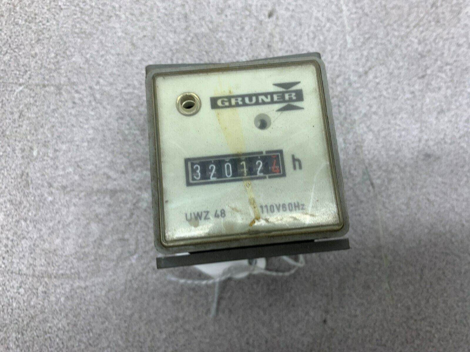 LOT OF 4 USED GRUNER METER UWZ-48