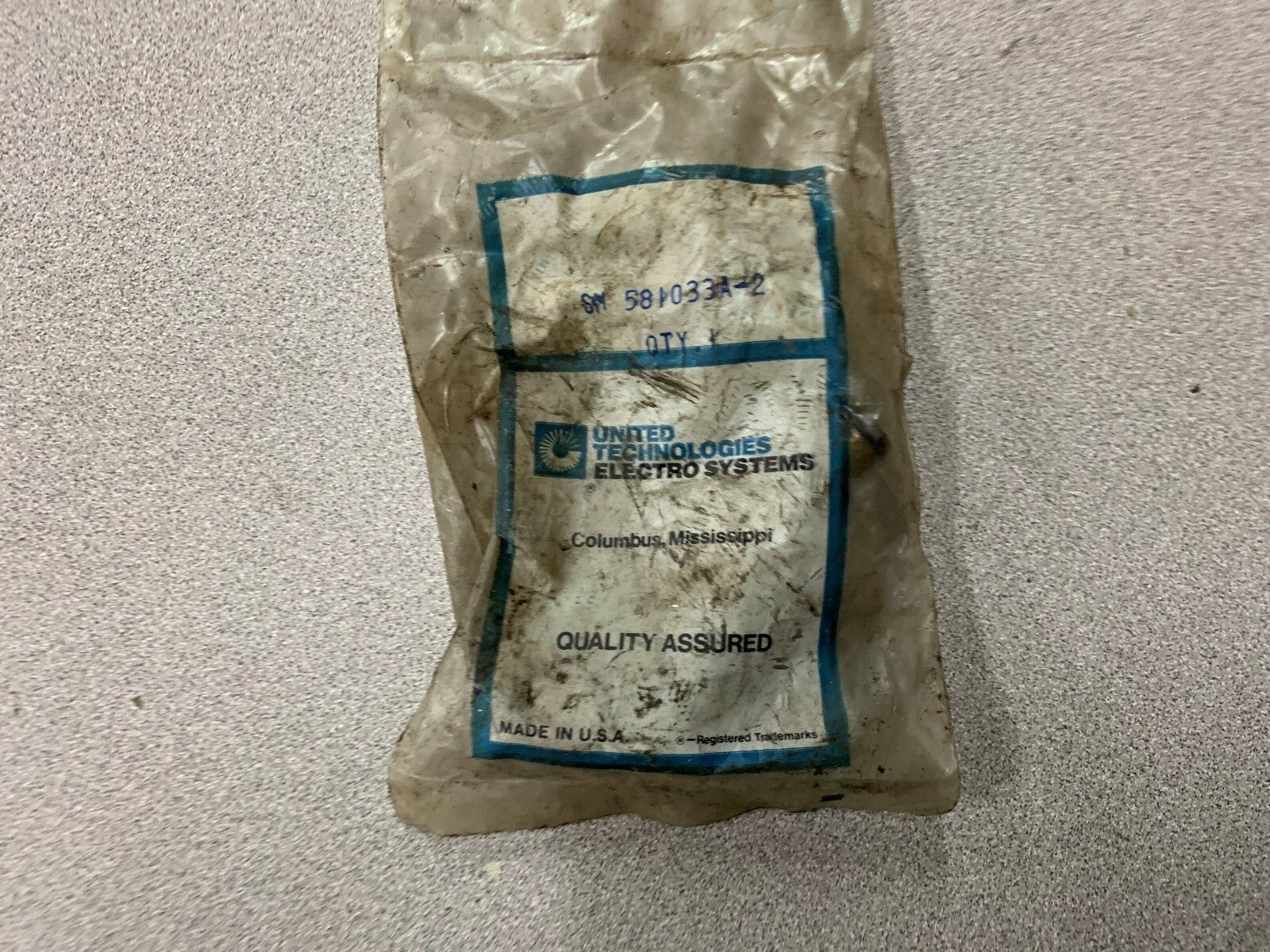 NEW NO BOX UNITED TECHNOLOGIES BOLT 581033A-2