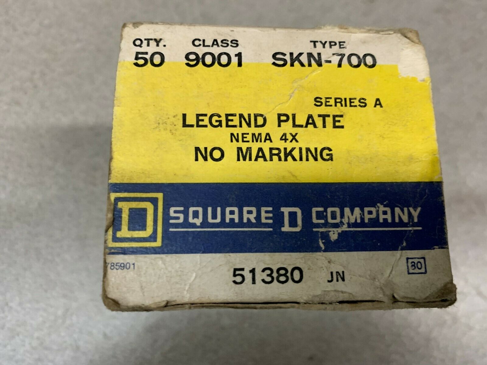 LOT OF 2 NEW IN BOX SQUARE D LEGEND PLATE 9001 SKN-700 SERIES A