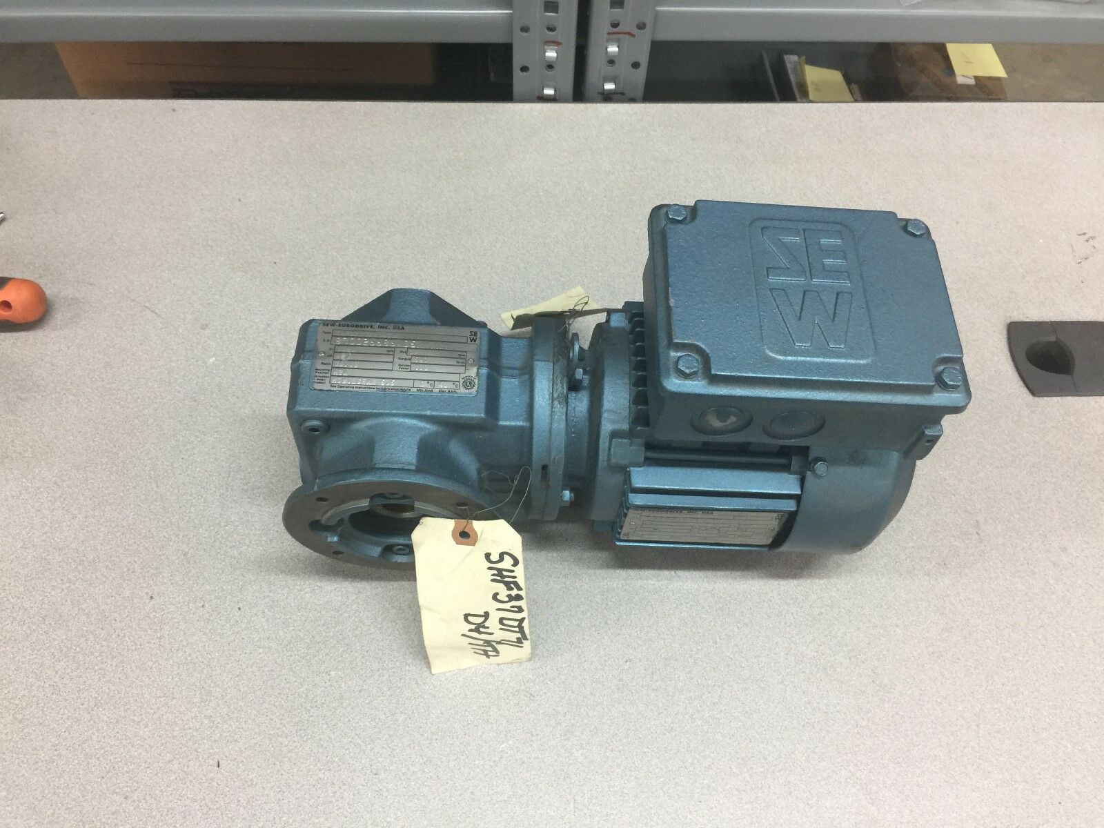 NEW NO BOX SEW EURODRIVE GEAR MOTOR SHF37DT71D4TH