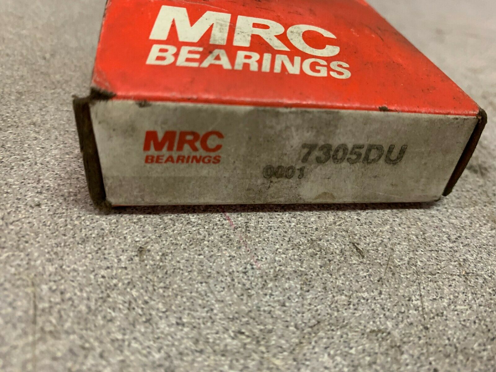 NEW IIN BOX MRC BALL BEARING 7305DU