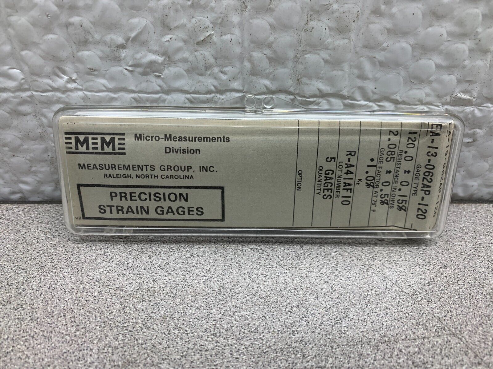 NEW PACK OF 5 MICRO-MEASUREMENTS PRECISION STRAIN GAGES EA-13-062AP-120