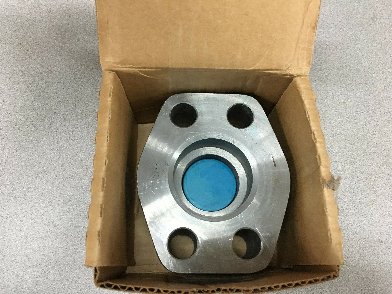 NEW IN BOX ANCHOR FLANGE W59-24-24