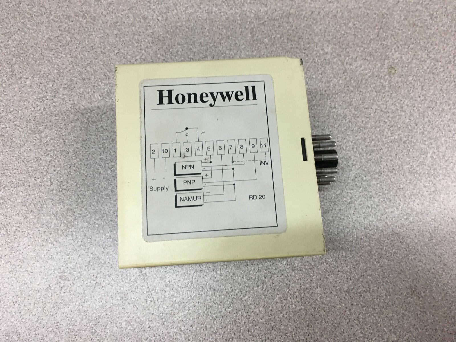 USED HONEYWELL CONTROL MODULE RD20-1-1-120