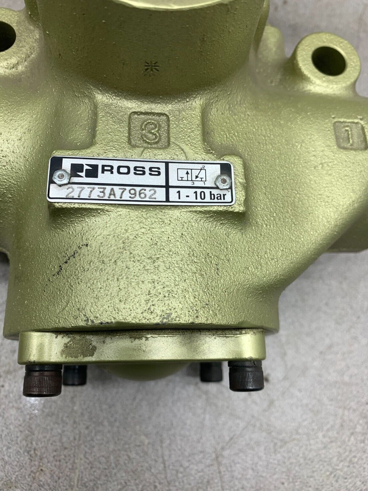 NEW NO BOX ROSS 24VDC. SAFETY LOCKOUT VALVE 2773A7962