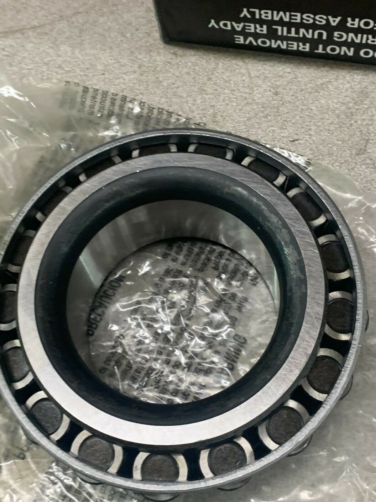 NEW IN BOX TIMKEN TAPERED ROLLER CONE BEARING HM212047